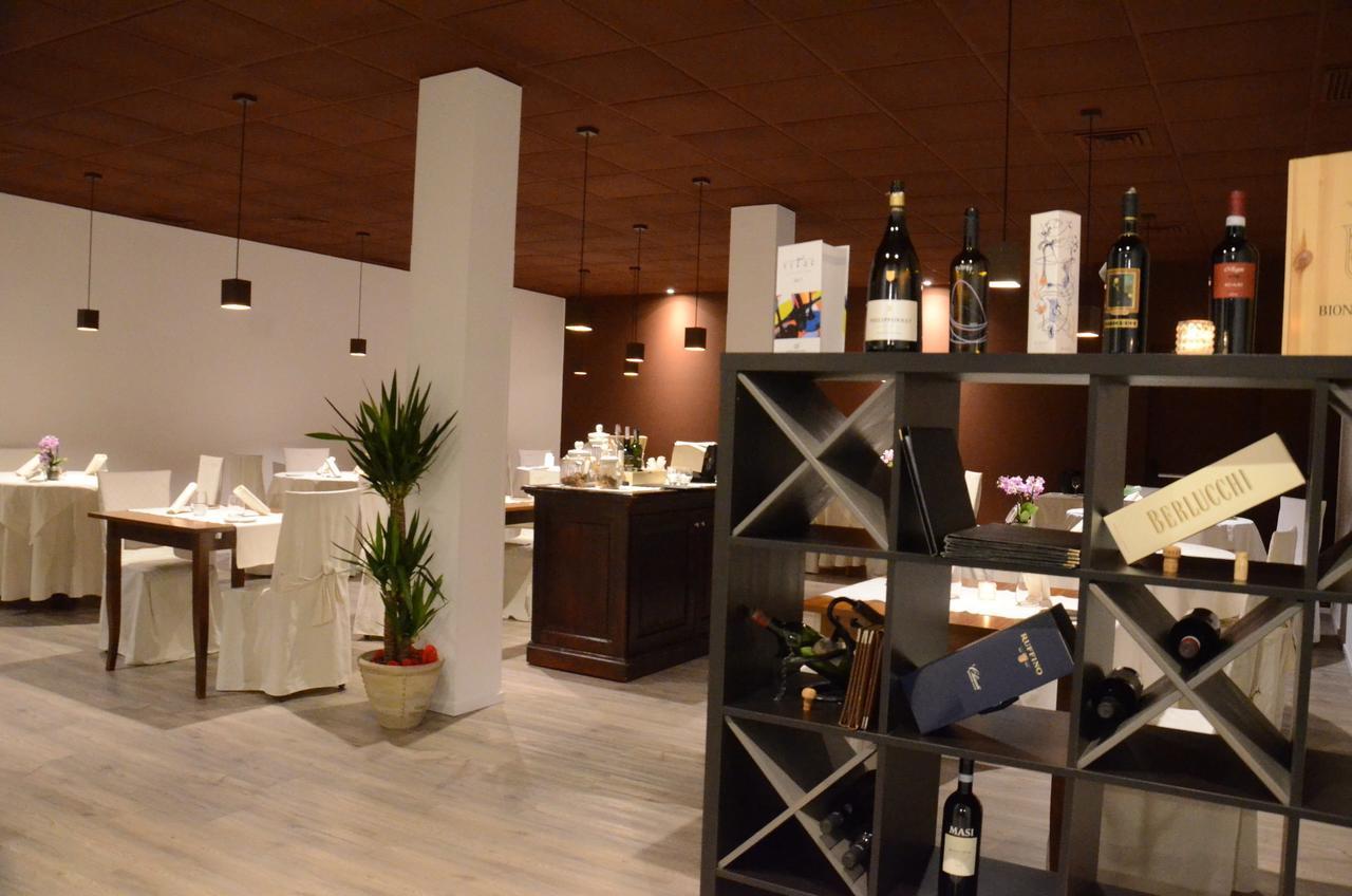Hotel Petrarca Boara Pisani Luaran gambar